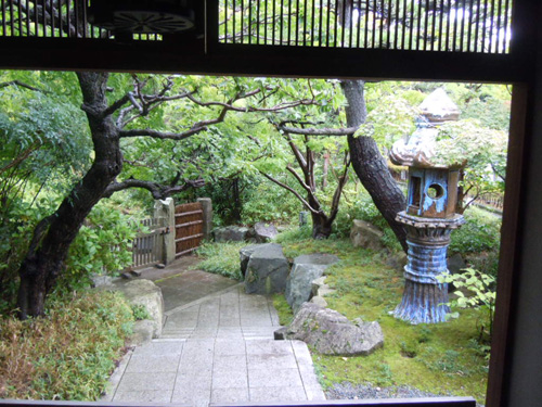 会場燕喜館玄関風景